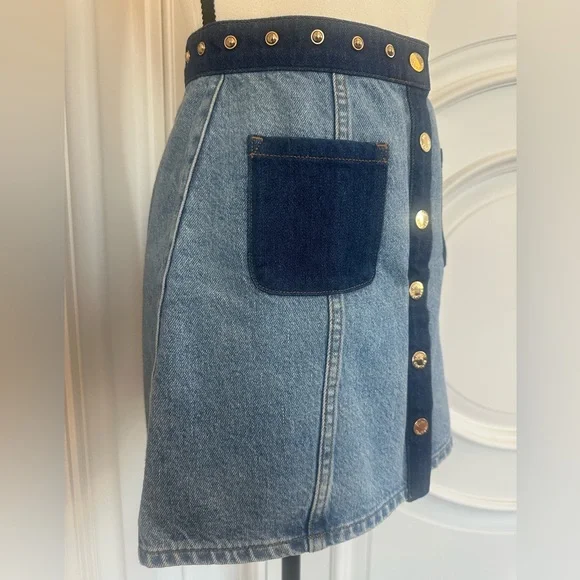 Juicy Couture Y2K Mini Button Up Denim Skirt w/ Gold Studded Details (Size 25) - Picture 3 of 7